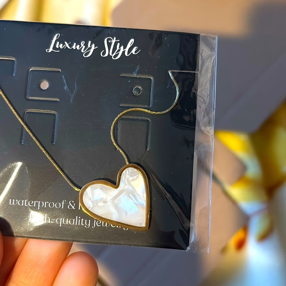 18K GOLD PLATED STAINLESS STEEL "HEART" NECKLACE, INTENSITY